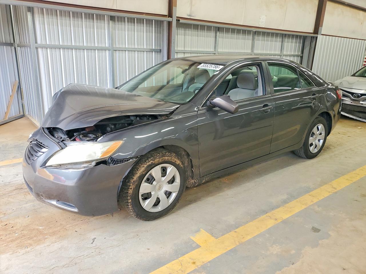 Salvage Toyota Camry Image