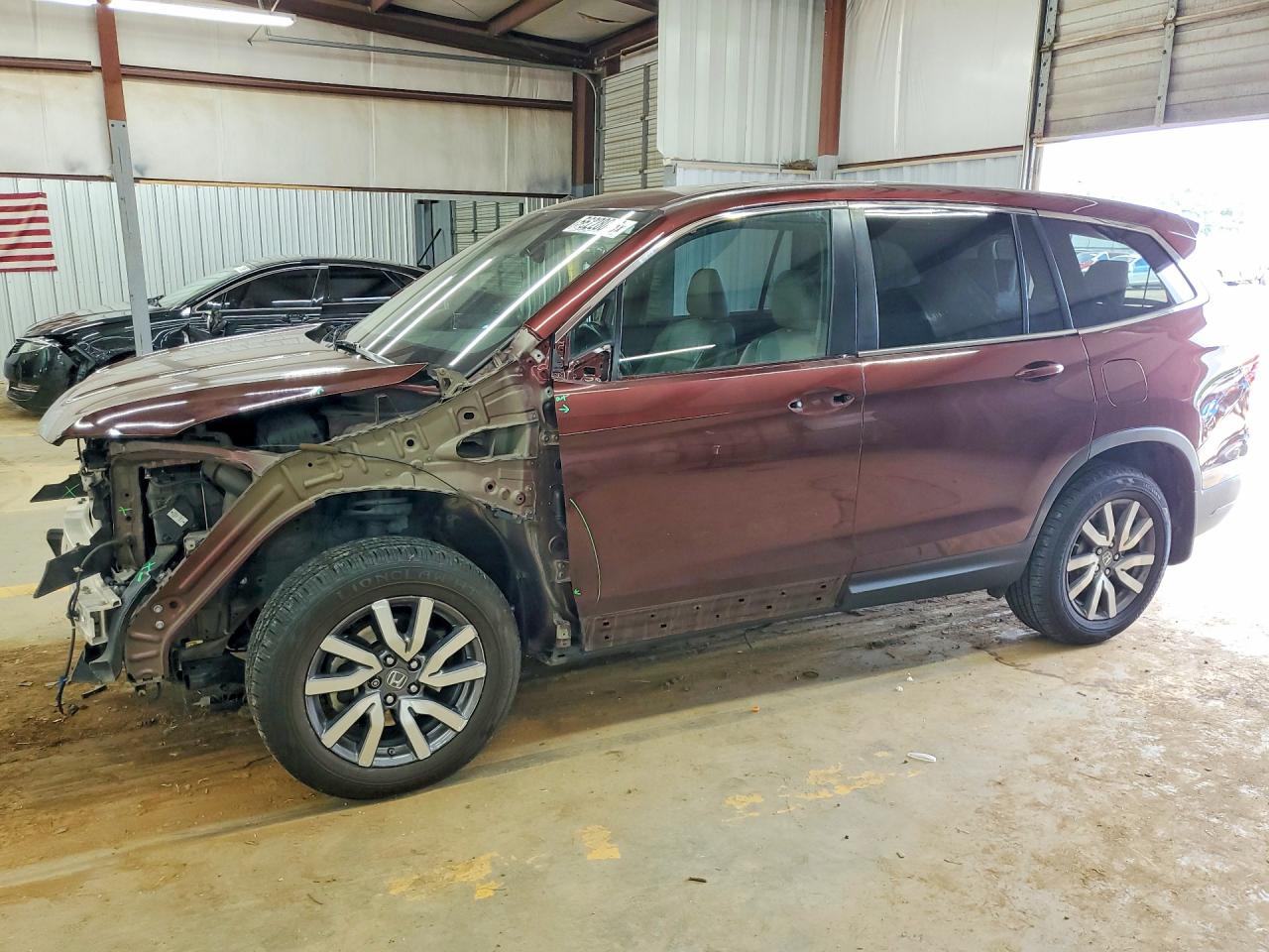 Salvage Honda Pilot Image