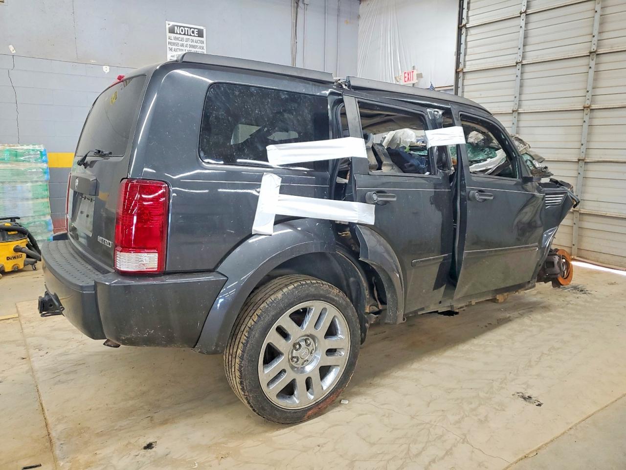 Dodge Nitro Se