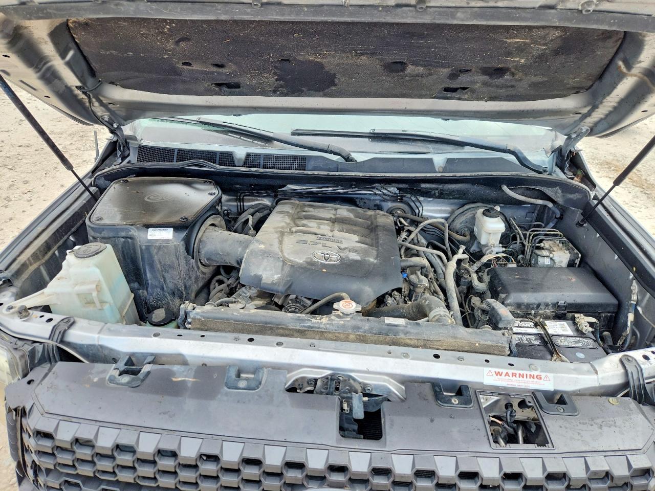 Toyota Tundra Crewmax Sr5