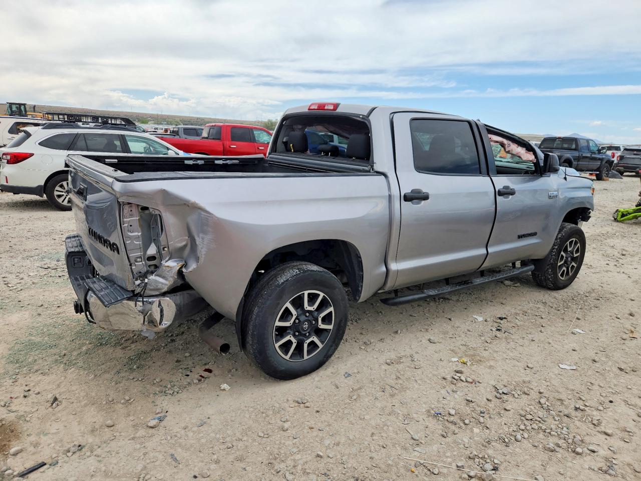 Toyota Tundra Crewmax Sr5