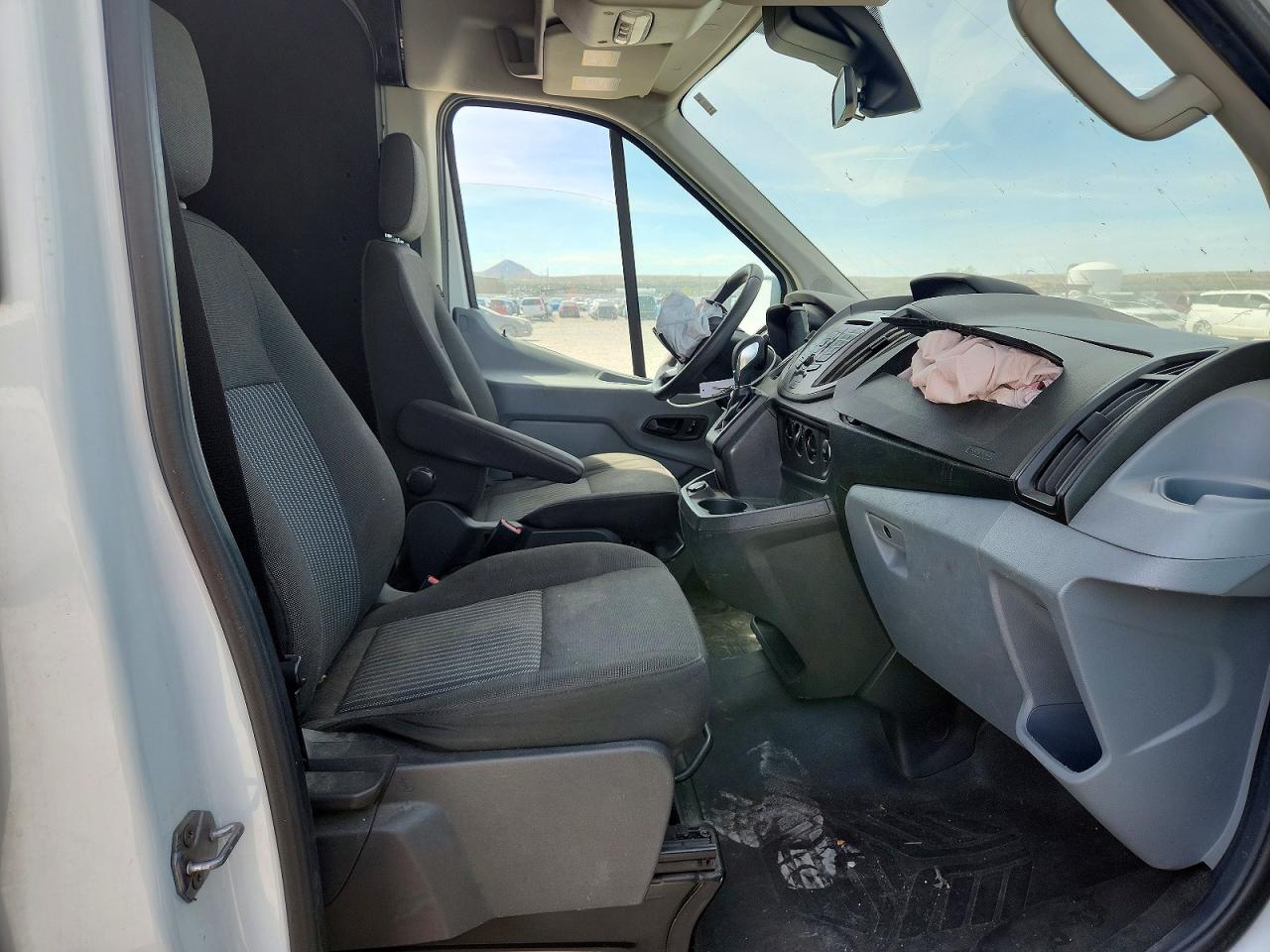 Ford Transit T-250