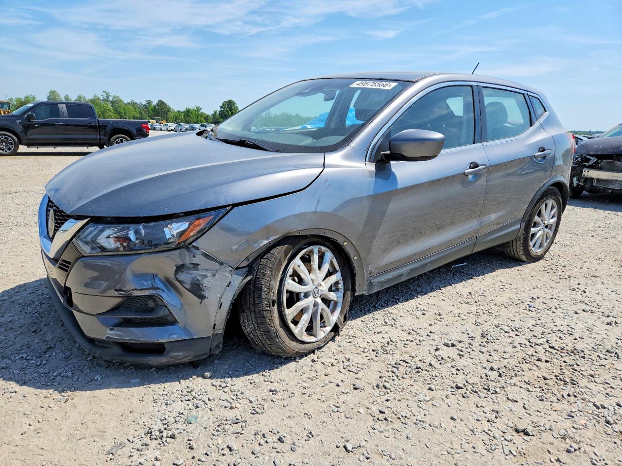 Salvage Nissan Rogue Image