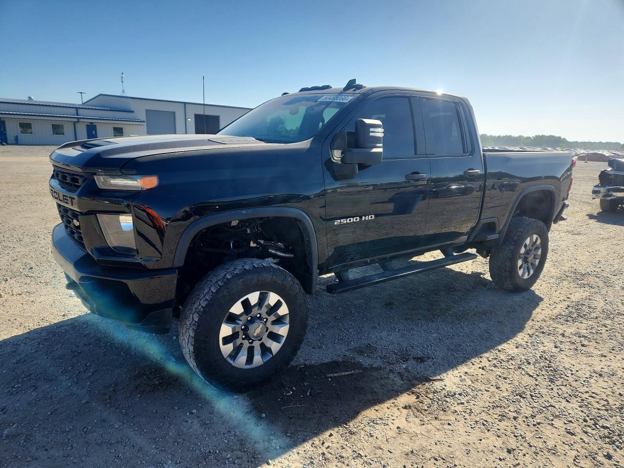Salvage Chevrolet Silverado Image