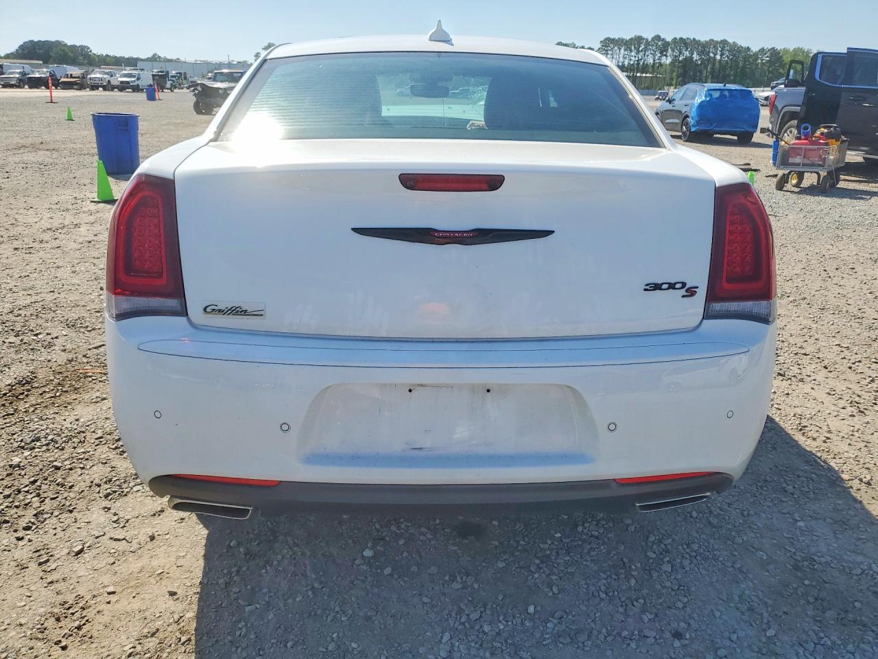 Chrysler 300 S