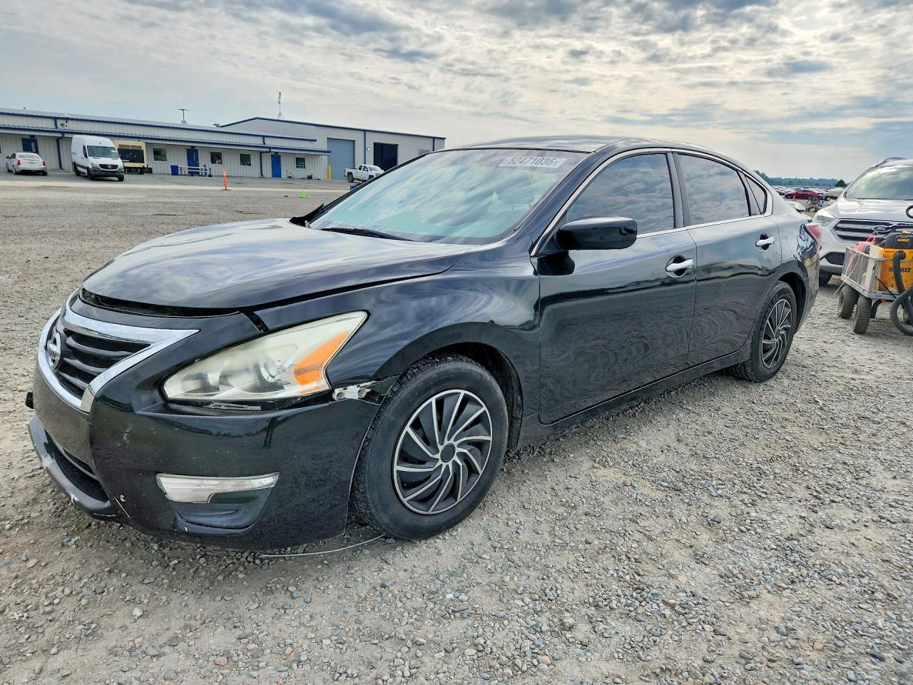 Salvage Nissan Altima Image