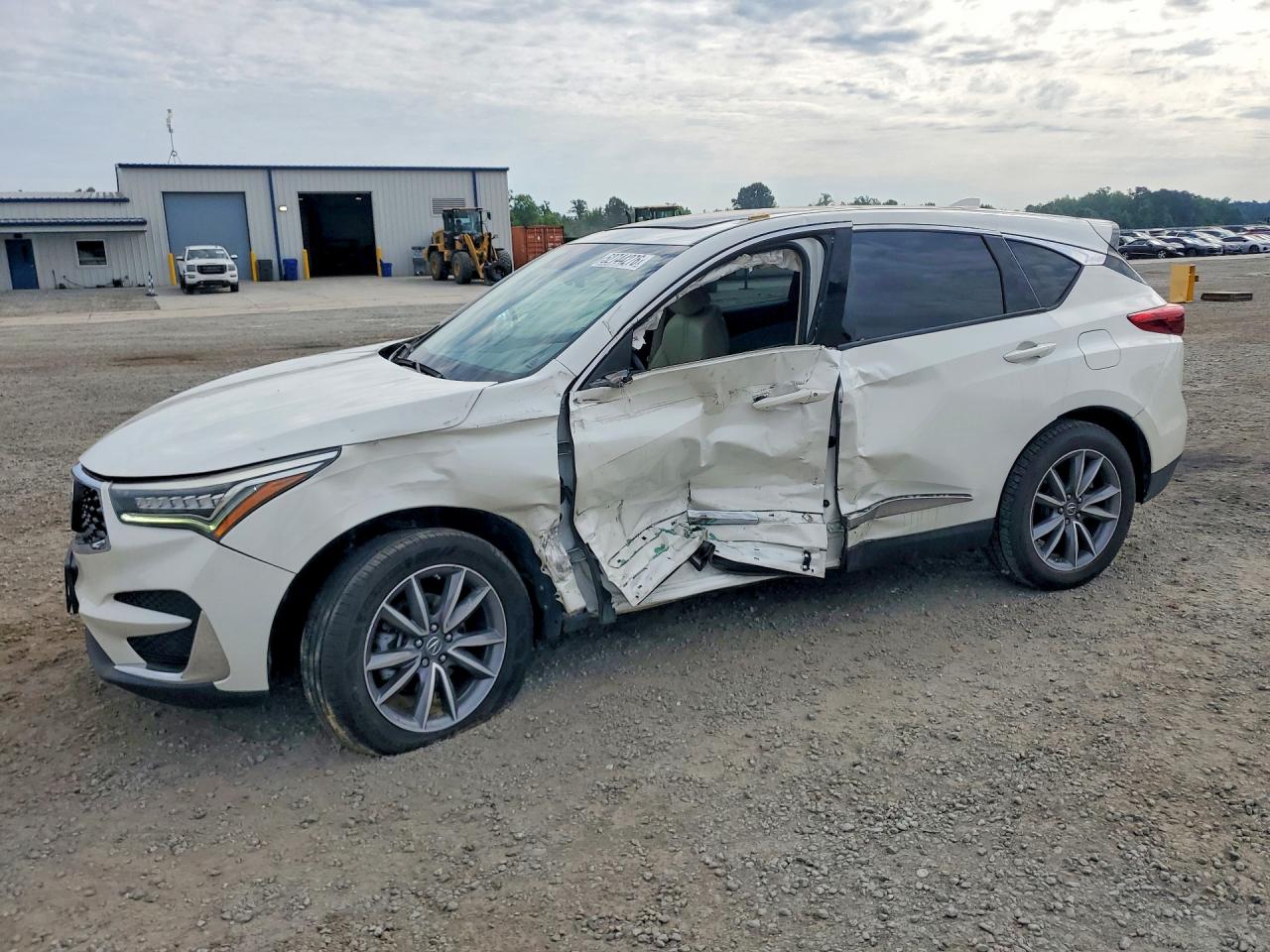 Salvage Acura RDX Image