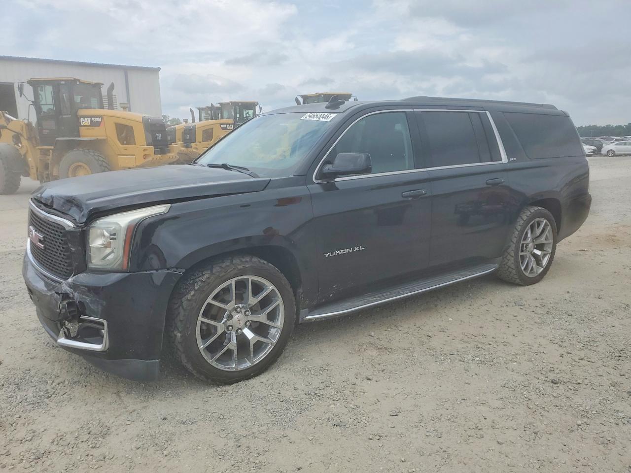 Salvage GMC Yukon Image