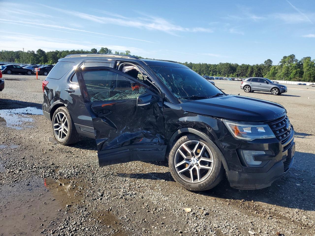 Ford Explorer Sport