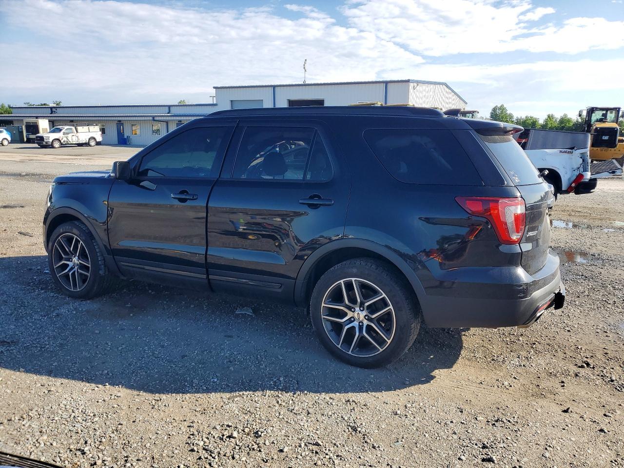 Ford Explorer Sport