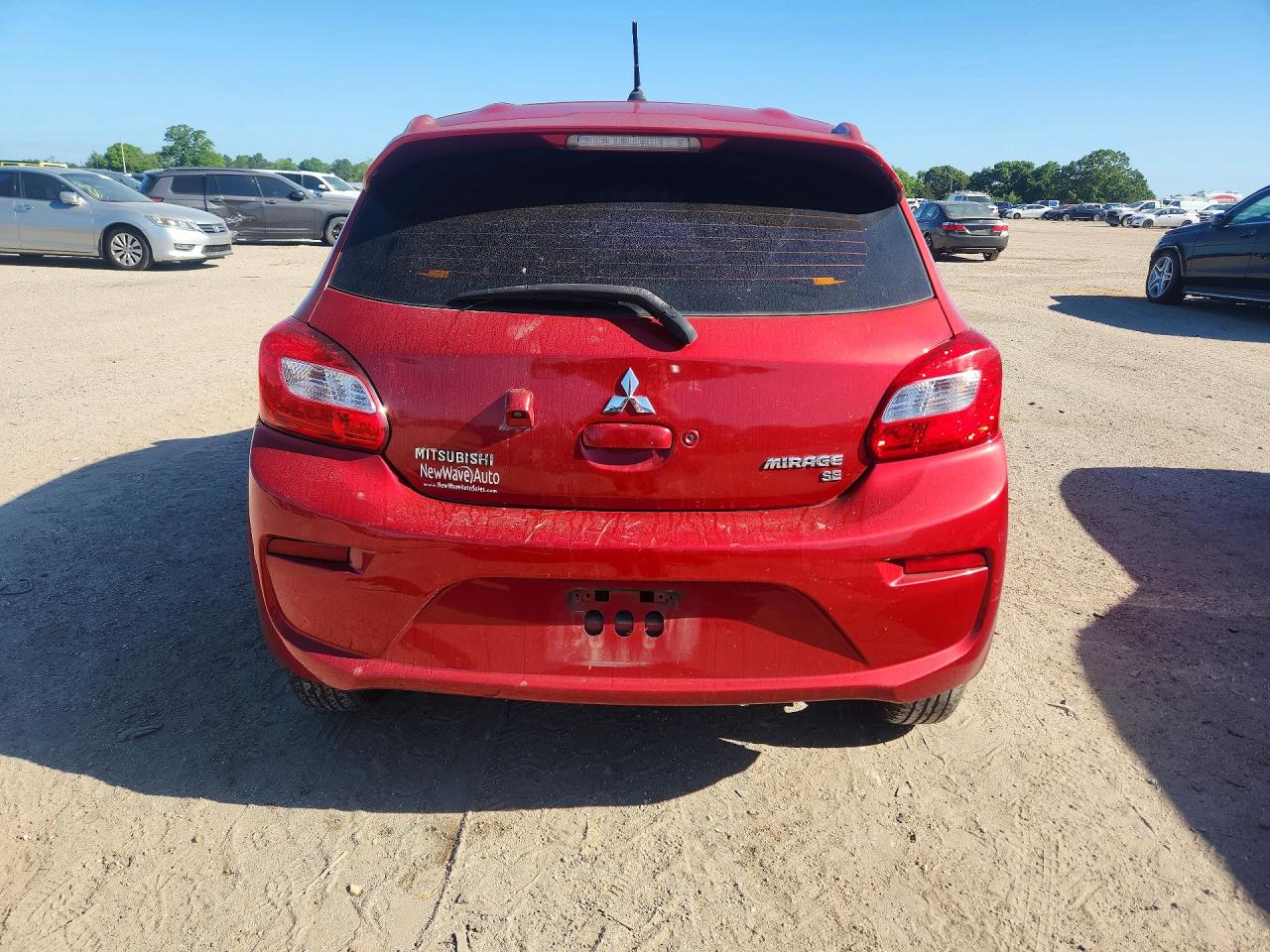 Mitsubishi Mirage Se