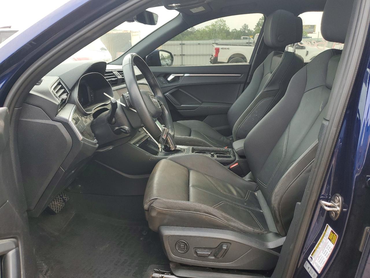 Audi Q3 Premium Plus S Line 45