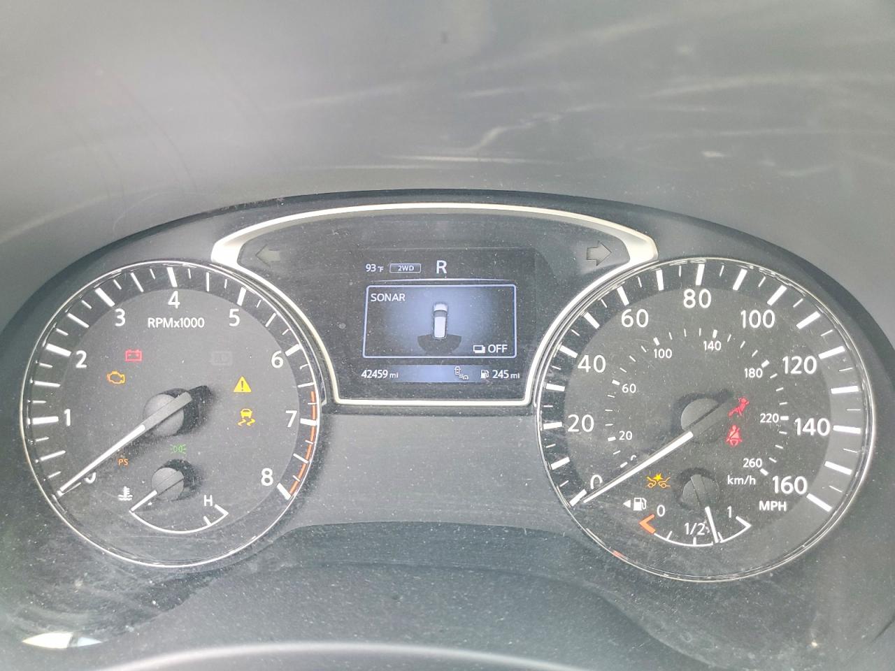 Nissan Pathfinder Sv