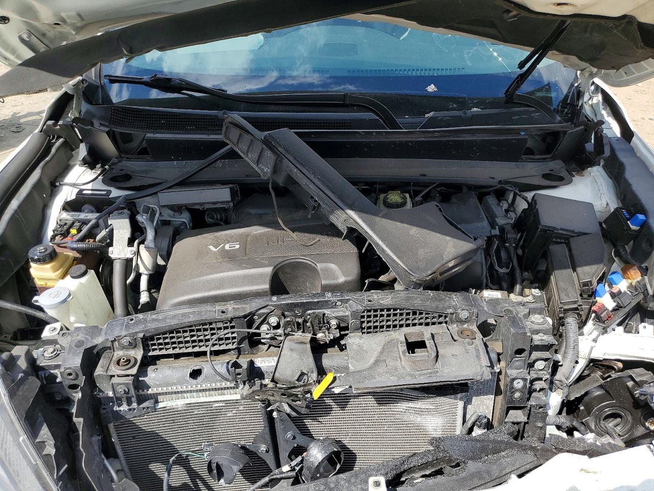Nissan Pathfinder Sv