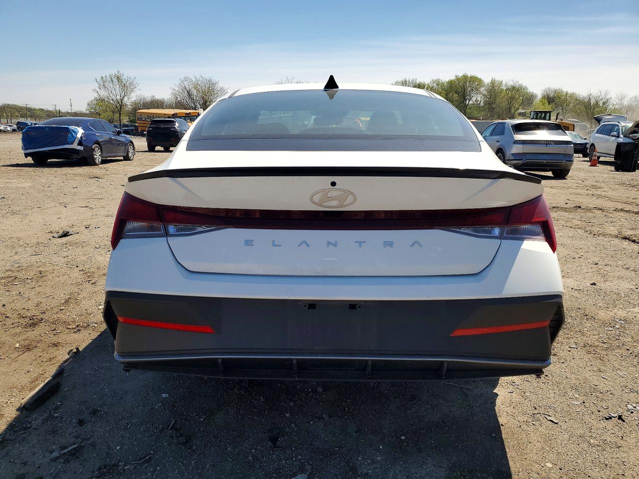 Hyundai ELANTRA Sel Sport