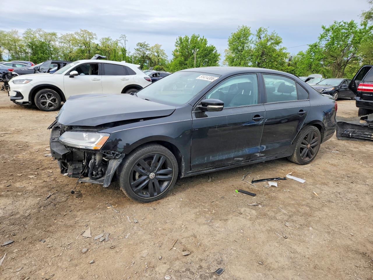 Salvage Volkswagen Jetta Image