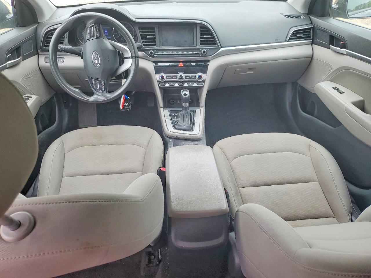 Hyundai ELANTRA Sel
