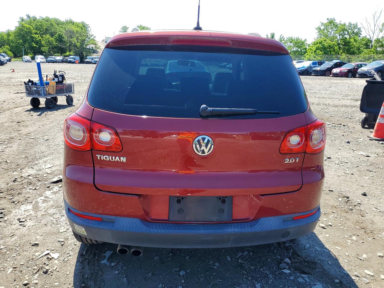 Volkswagen Tiguan S