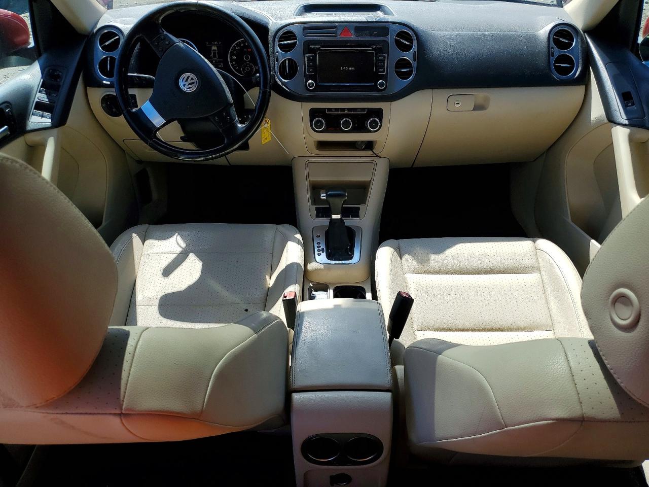 Volkswagen Tiguan S