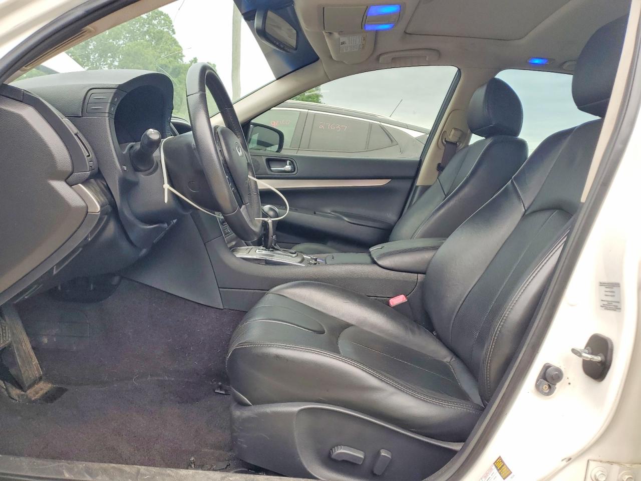 INFINITI Q40 Base