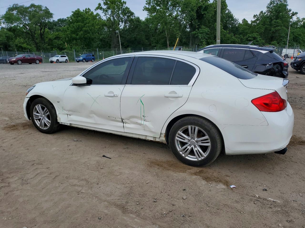 INFINITI Q40 Base