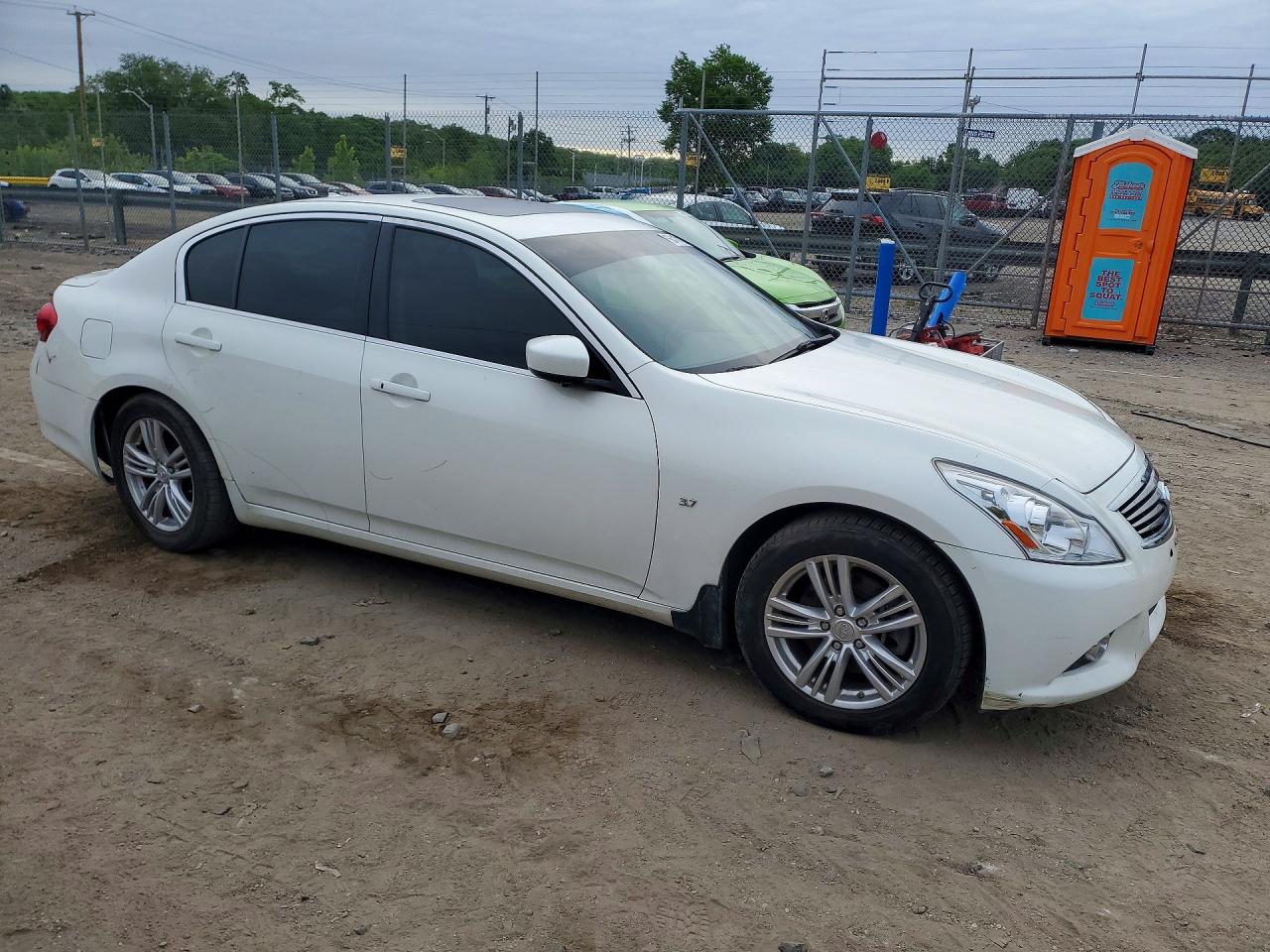 INFINITI Q40 Base