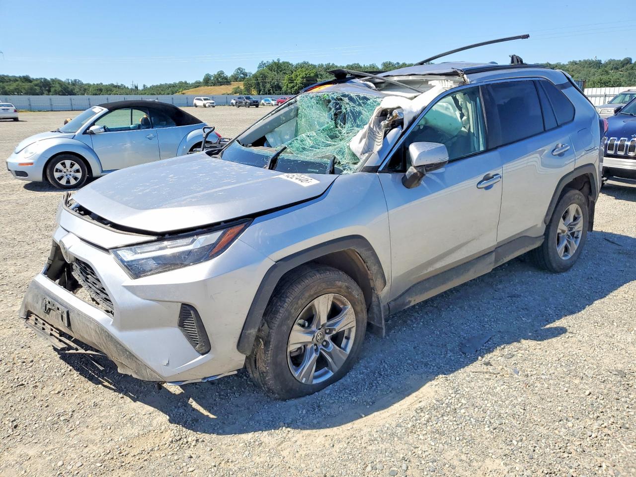 Salvage Toyota RAV4 Image