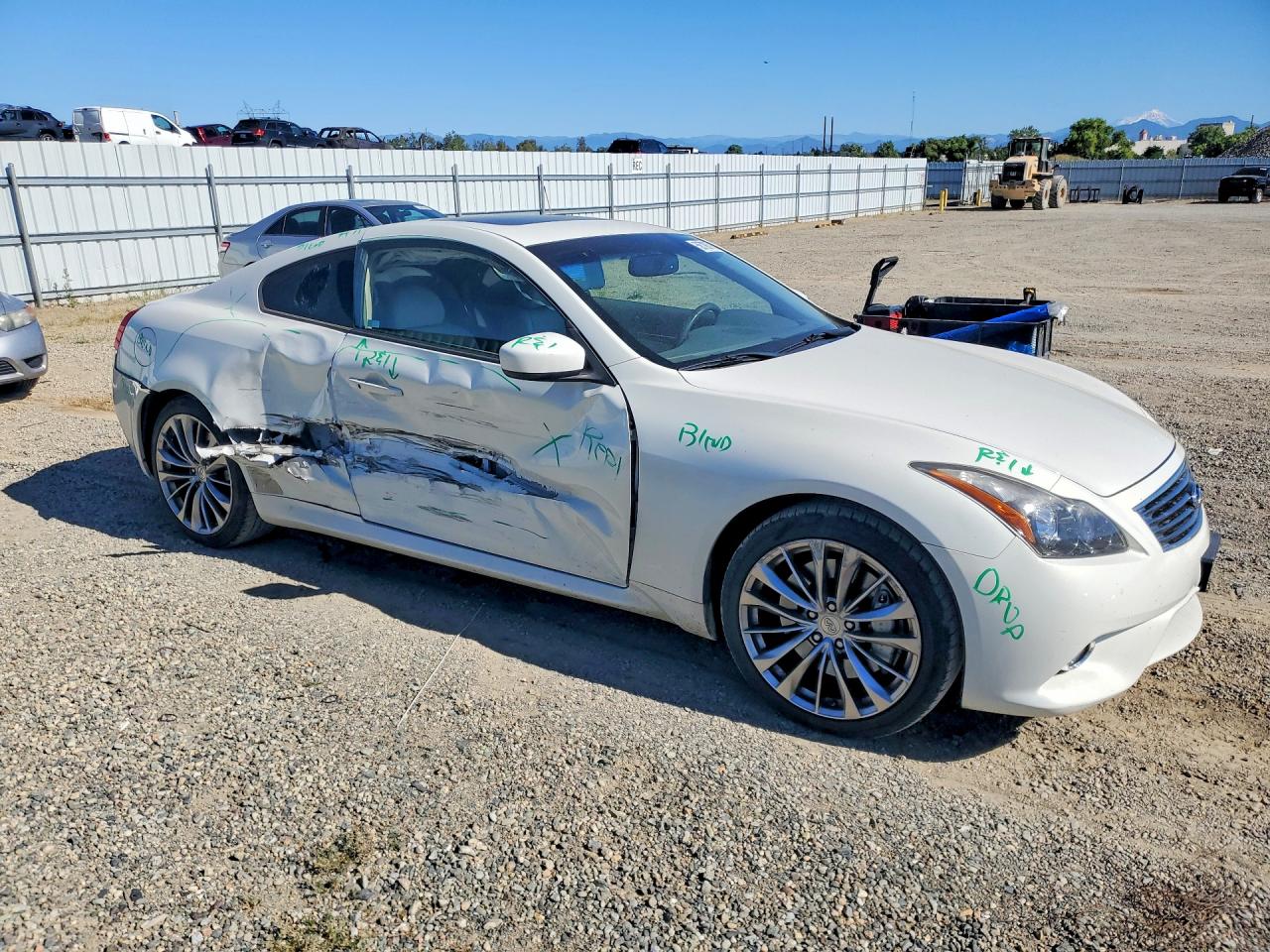 INFINITI G37 Base