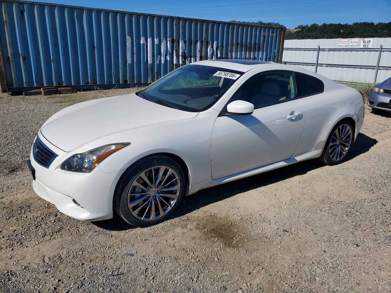 Salvage INFINITI G37 Image