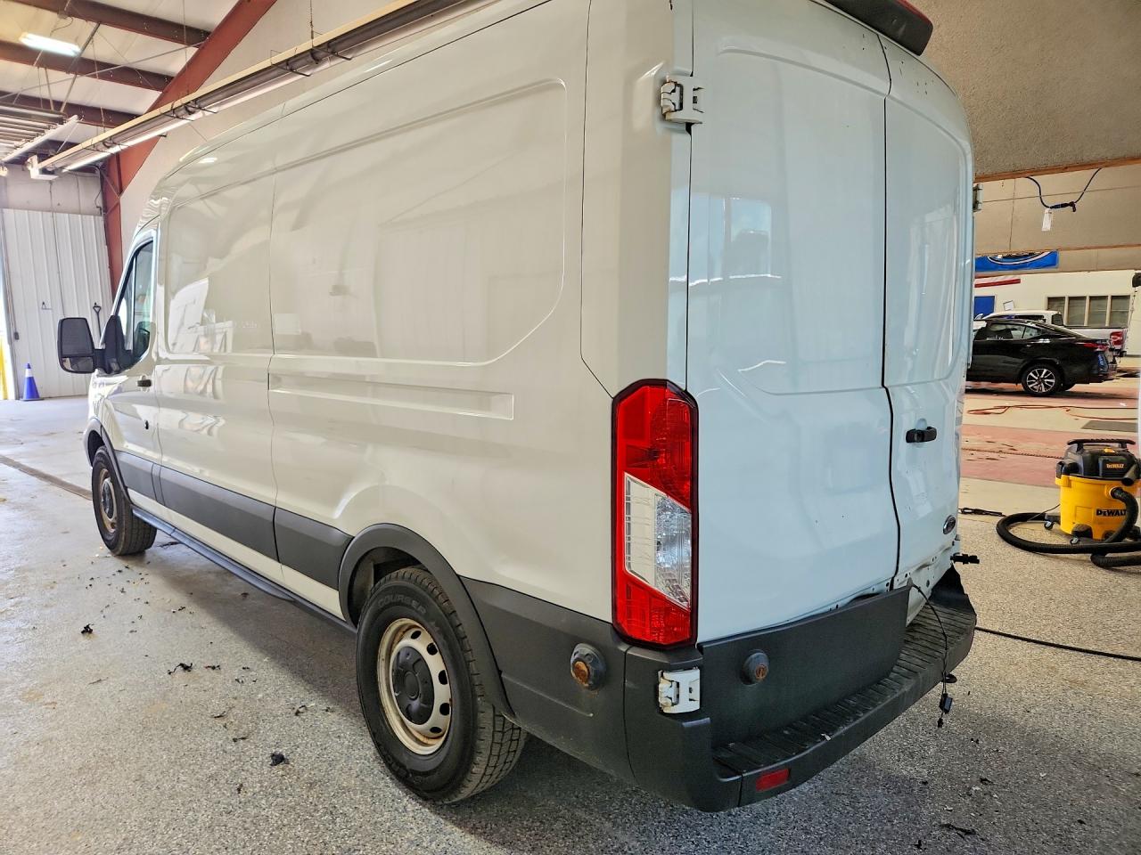 Ford Transit T-250