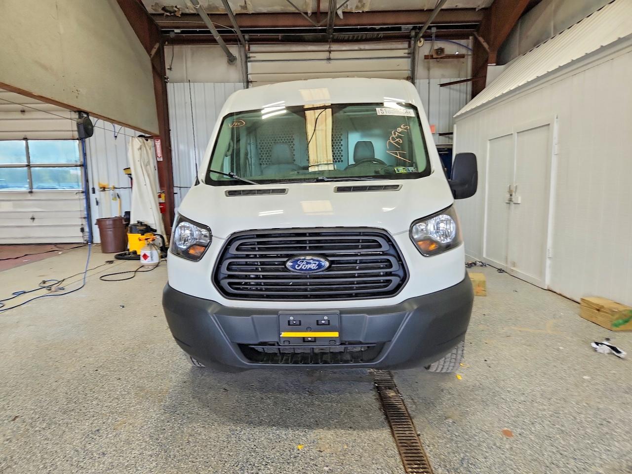 Ford Transit T-250