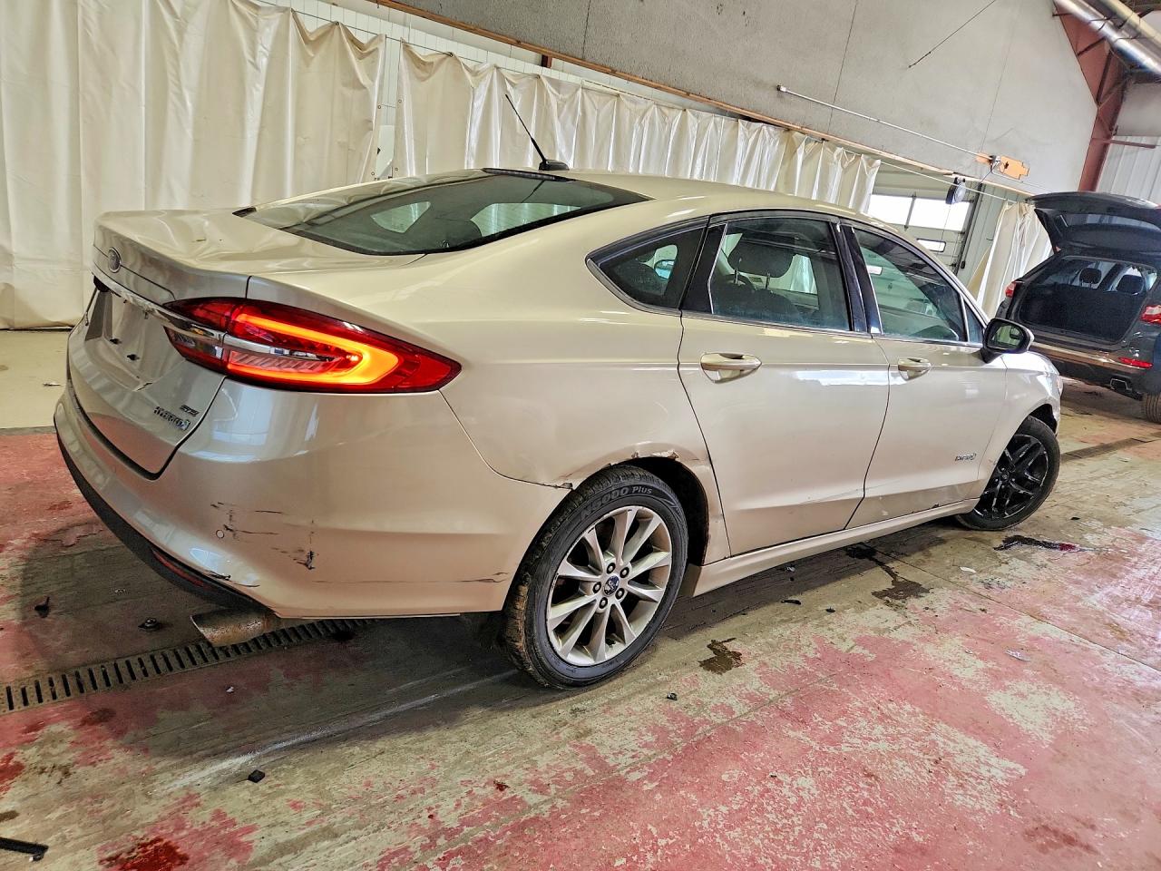 Ford Fusion Se Hybrid