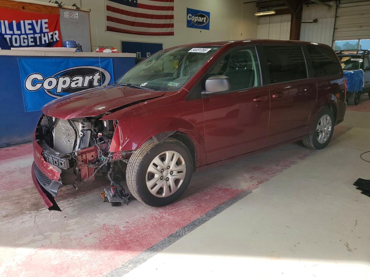 Salvage Dodge Caravan Image