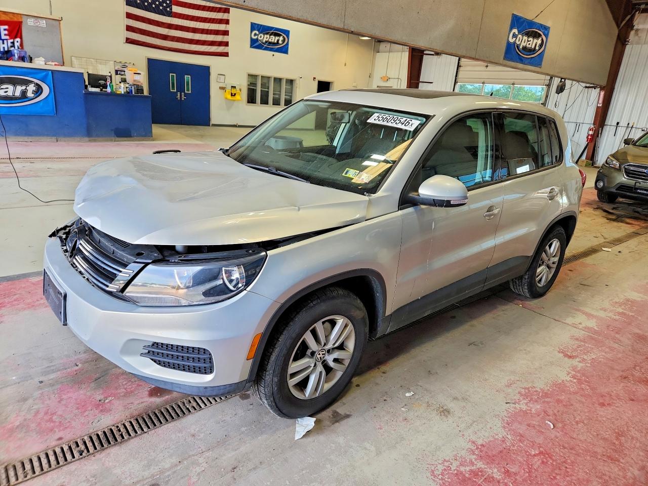 Salvage Volkswagen Tiguan Image