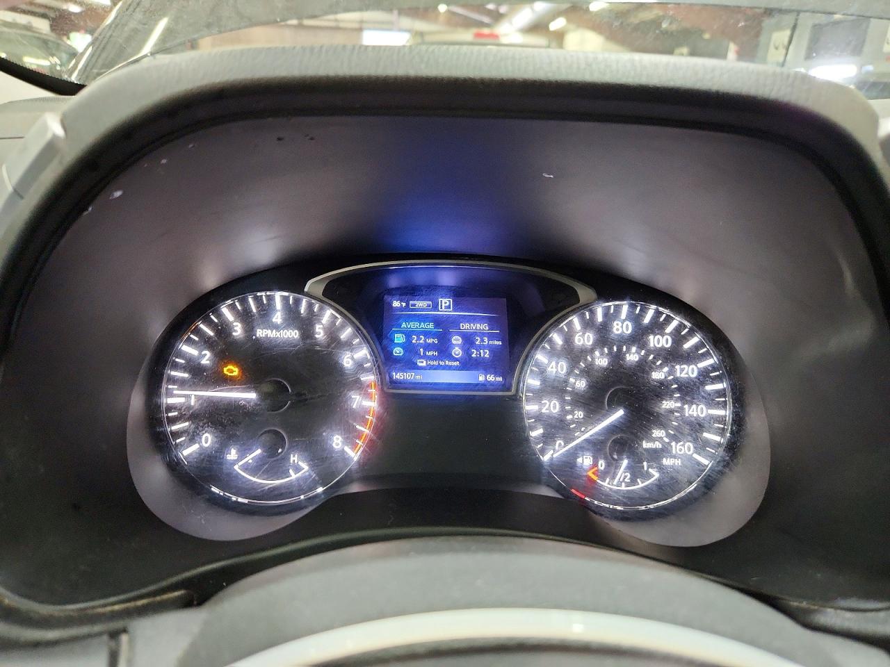 Nissan Pathfinder S