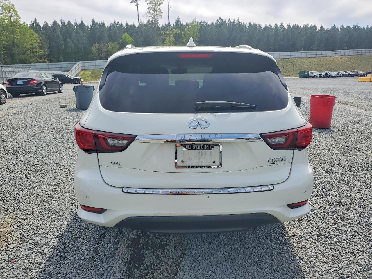INFINITI Qx Luxe