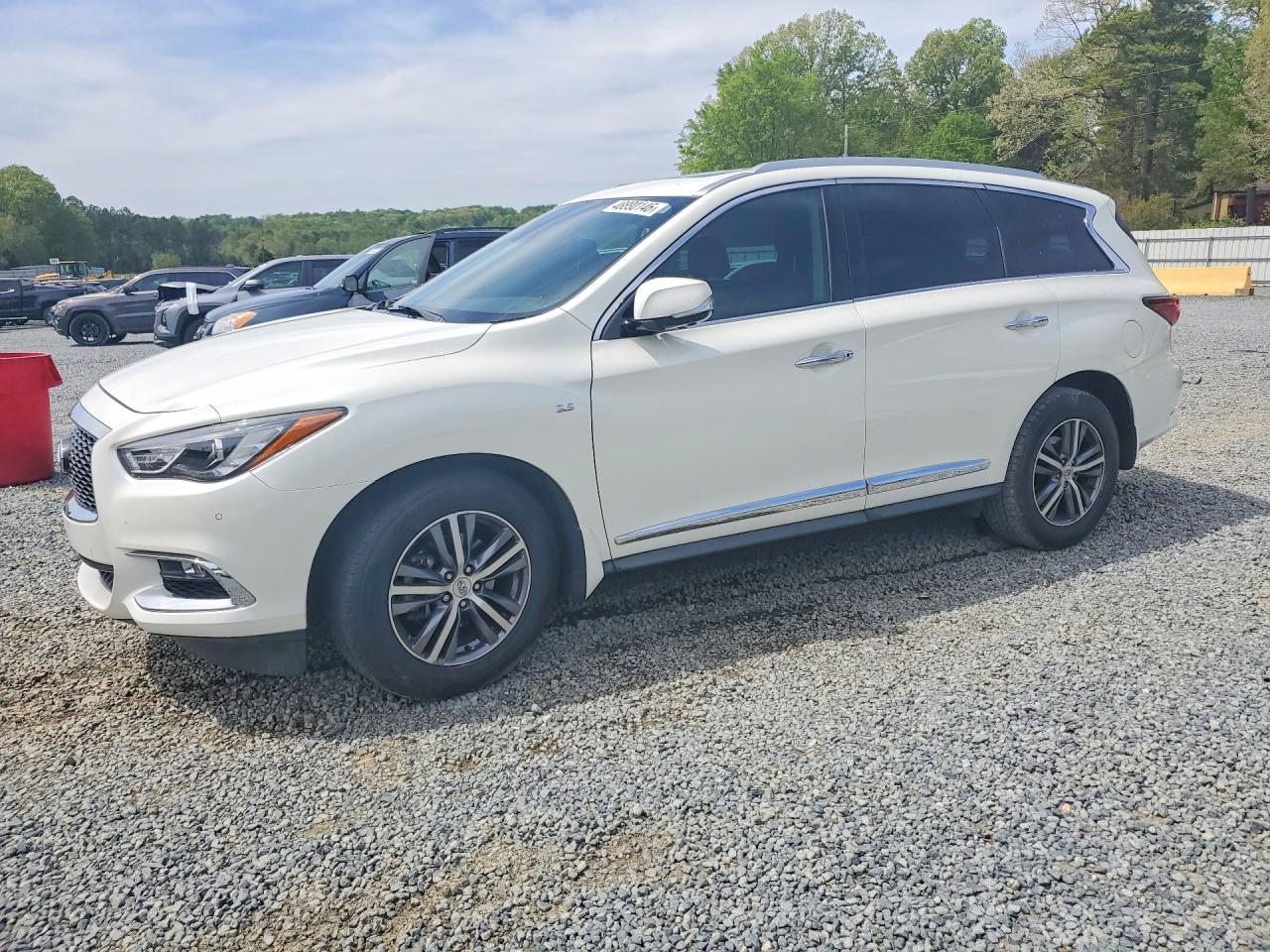Salvage INFINITI Qx Image