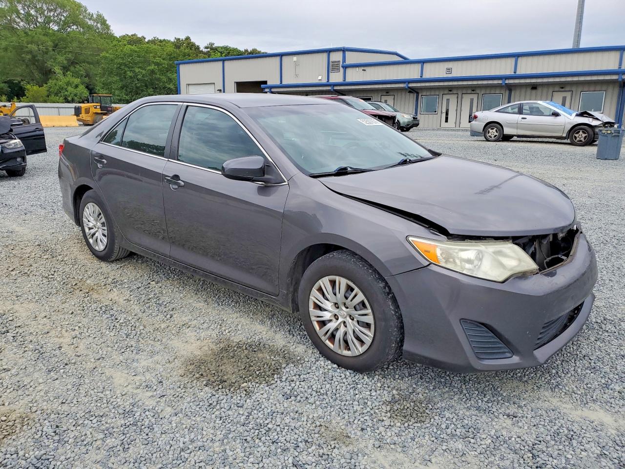 Toyota Camry L