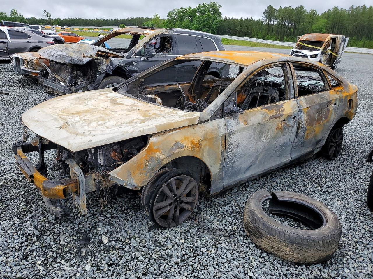 Salvage Hyundai SONATA Image