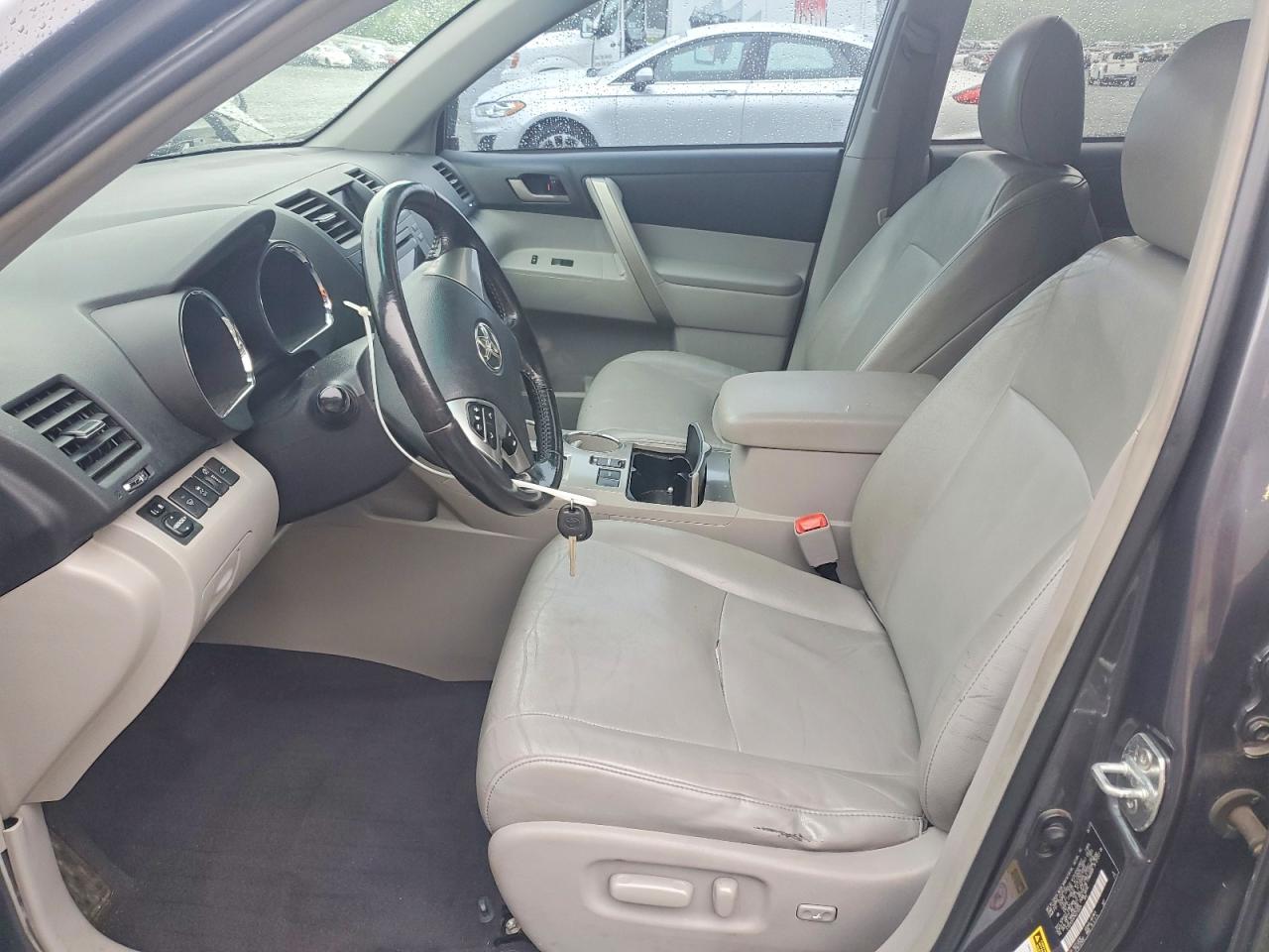 Toyota Highlander Se