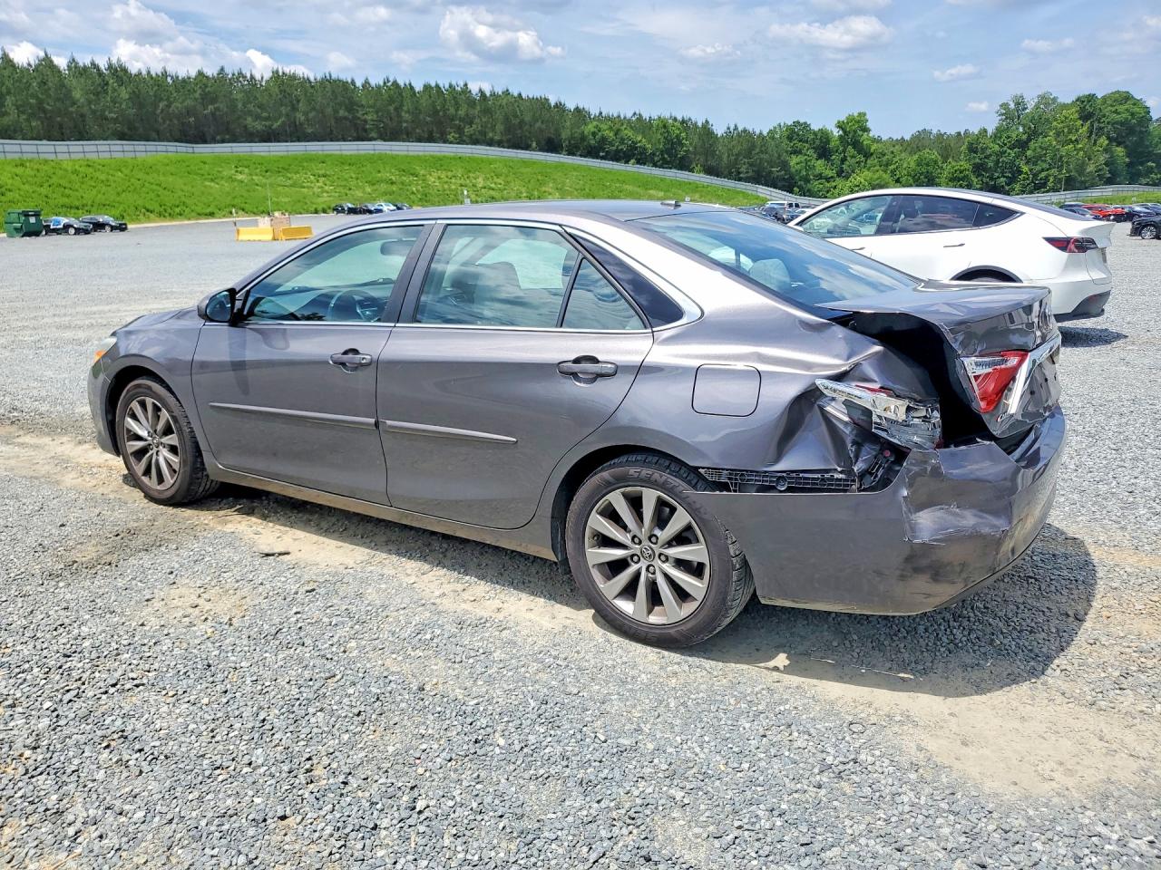 Toyota Camry Xle V6