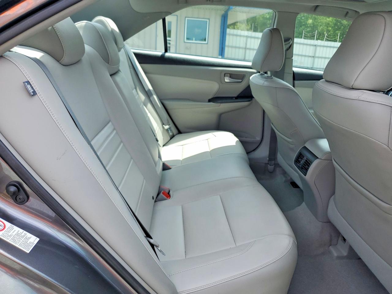 Toyota Camry Xle V6