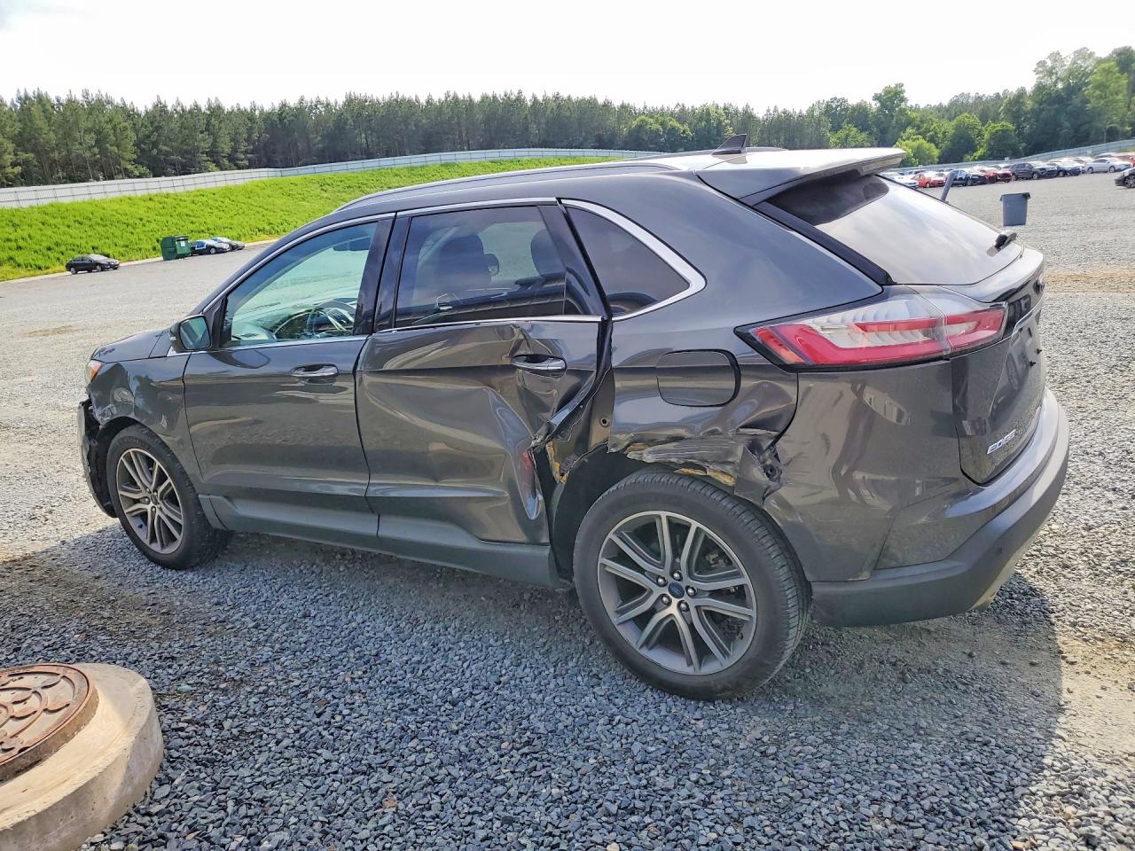 Ford Edge Titanium