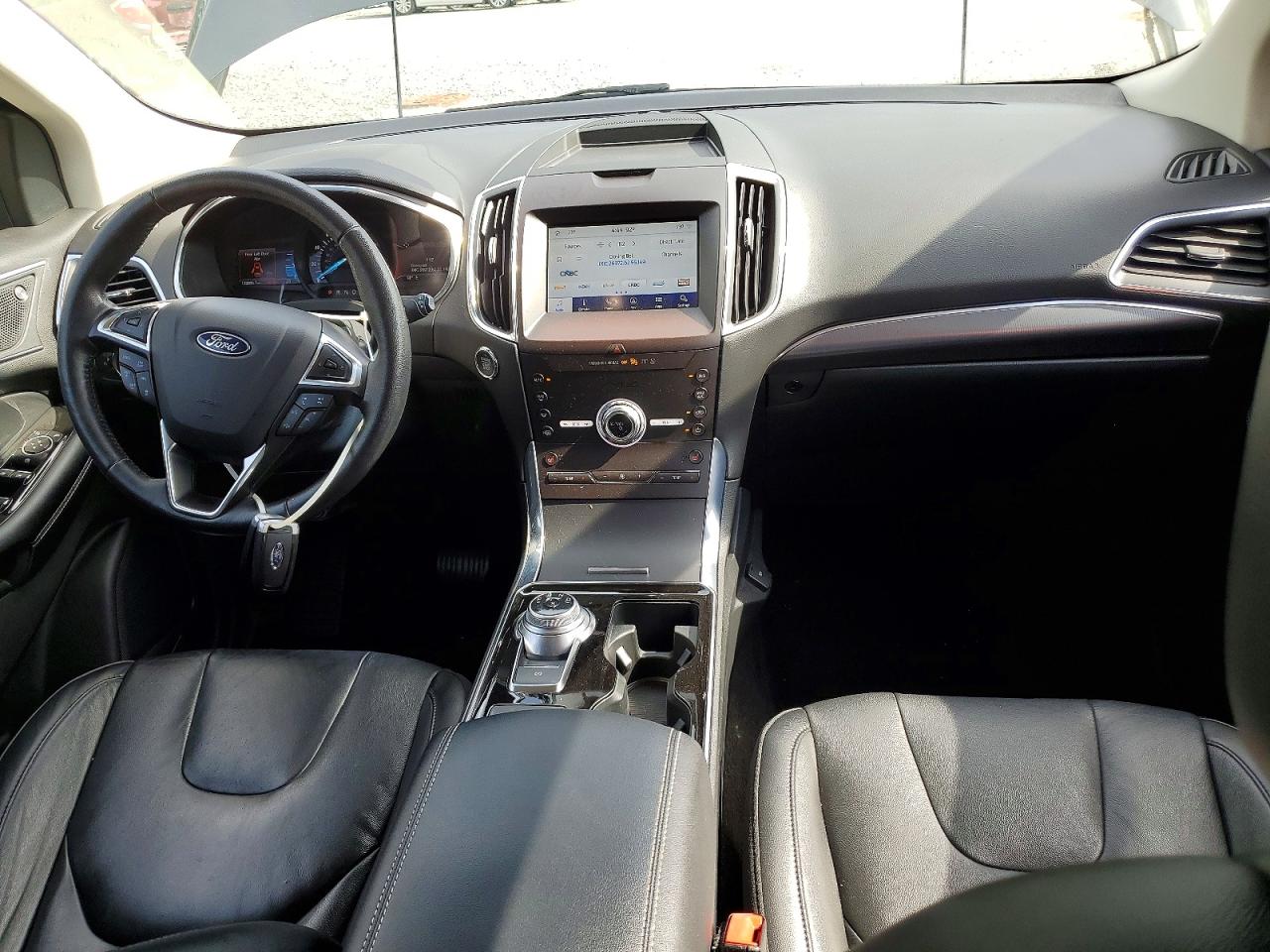 Ford Edge Titanium
