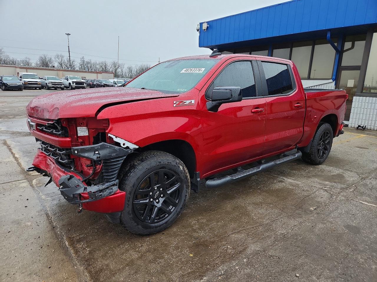 Salvage Chevrolet Silverado Image