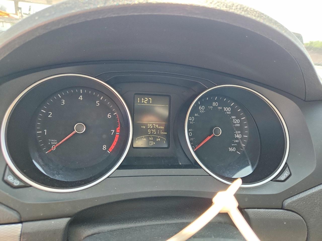 Volkswagen Jetta S