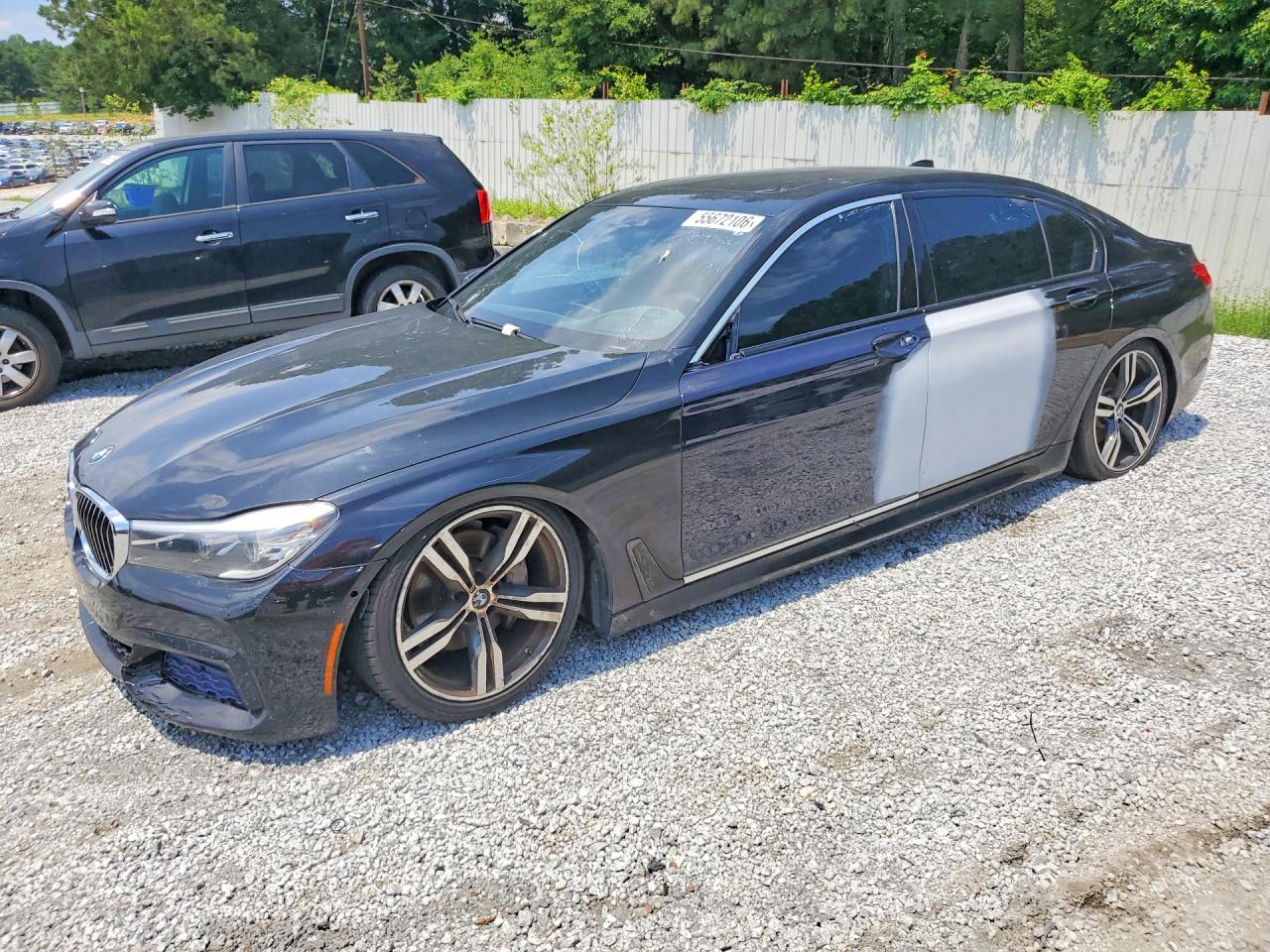 Salvage BMW 7 Series Image