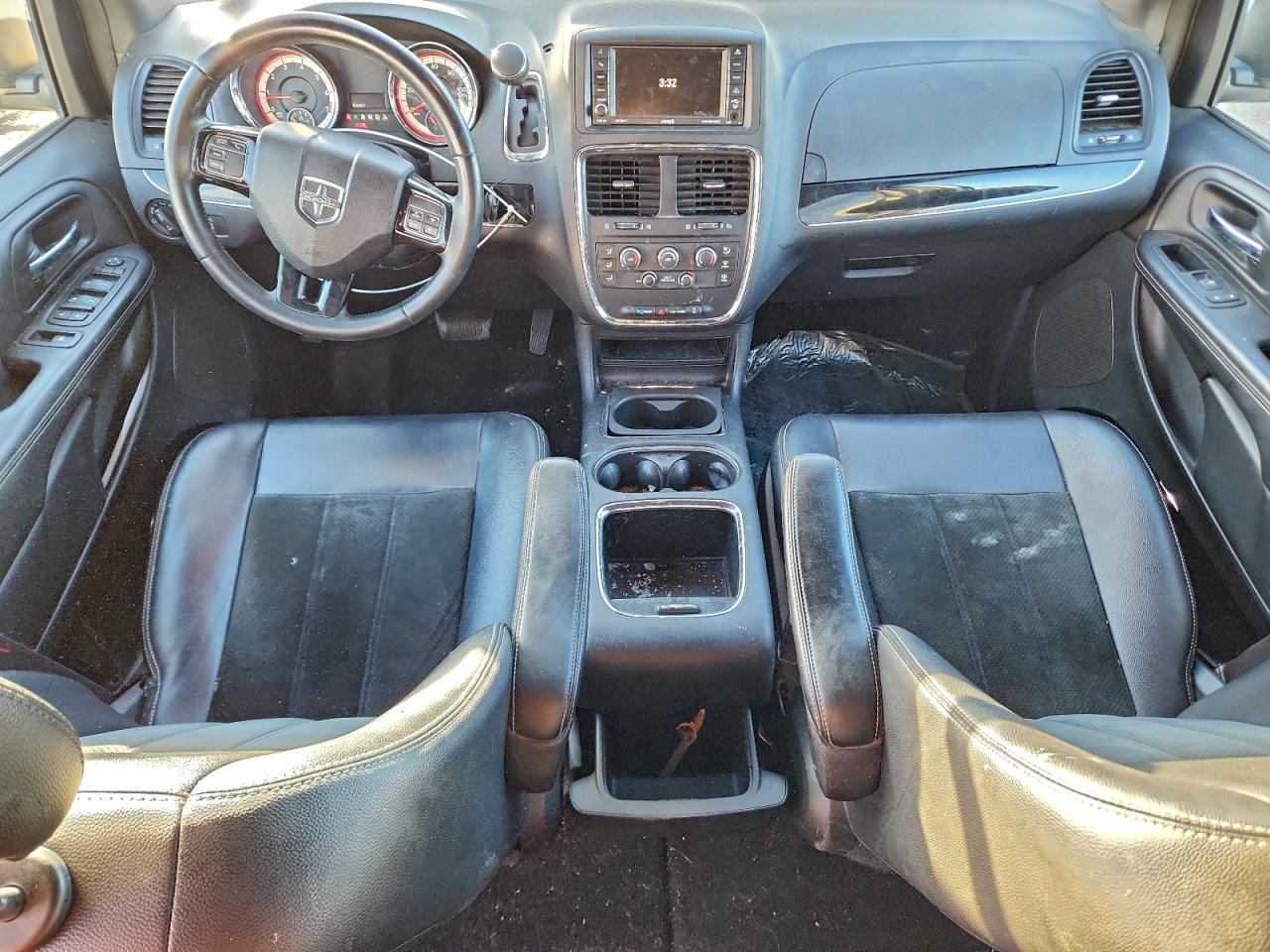 Dodge Caravan Sxt