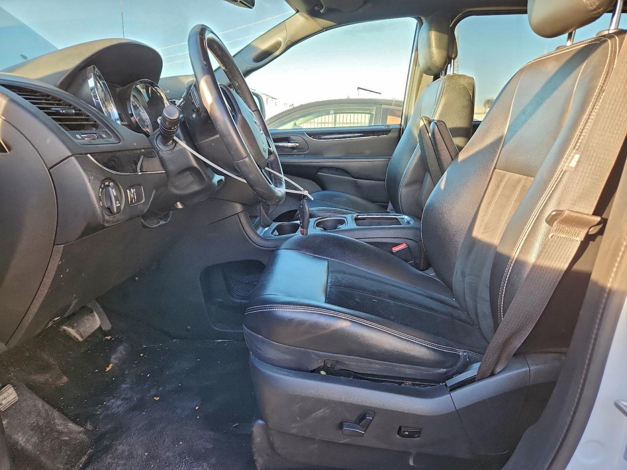 Dodge Caravan Sxt