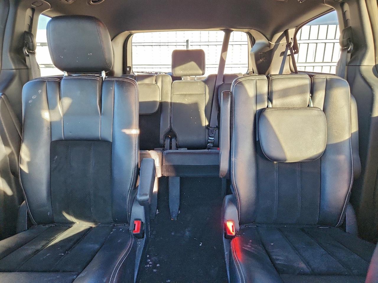Dodge Caravan Sxt